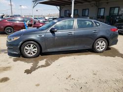 KIA Vehiculos salvage en venta: 2016 KIA Optima LX