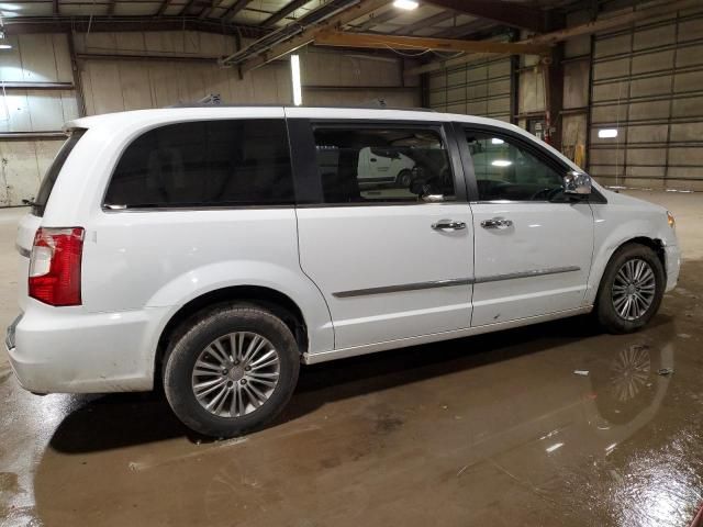 2014 Chrysler Town & Country Touring L