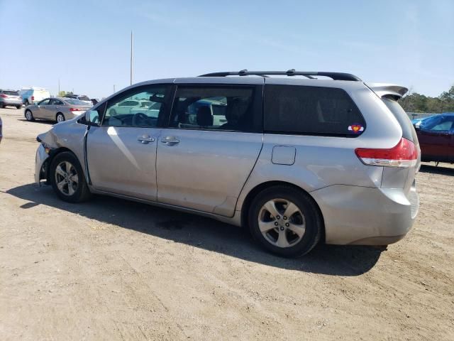 2011 Toyota Sienna LE