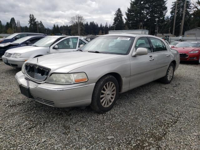 2004 Lincoln Town Car Executive