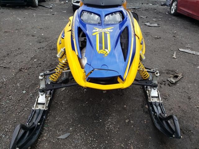 2004 Skidoo MXZ 800