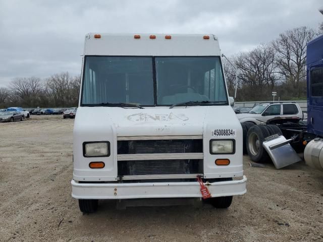 2001 Freightliner Chassis M Line WALK-IN Van