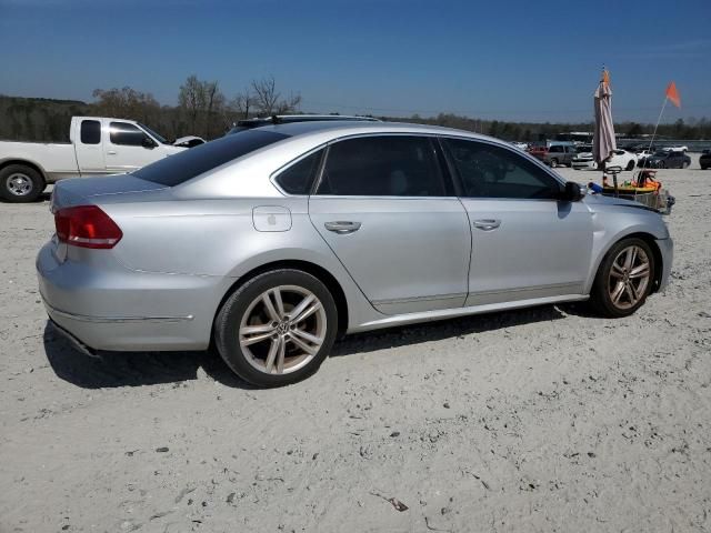 2012 Volkswagen Passat SEL