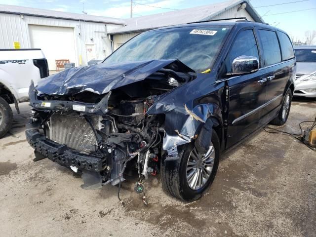 2013 Chrysler Town & Country Touring L