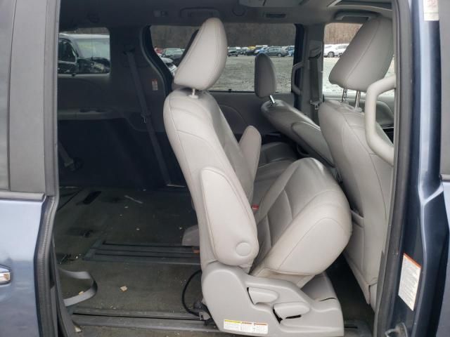 2015 Toyota Sienna XLE