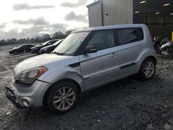 SUV salvage a la venta en subasta: 2013 KIA Soul +