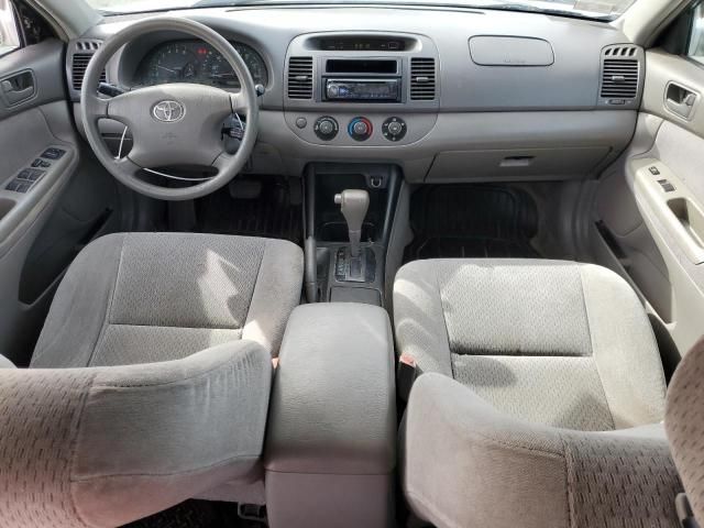 2004 Toyota Camry LE