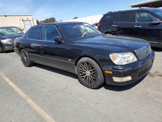 2000 Lexus LS 400