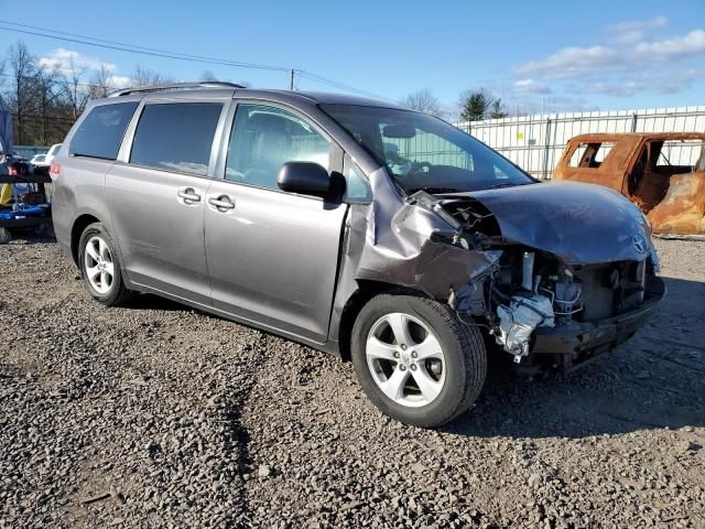 2011 Toyota Sienna LE