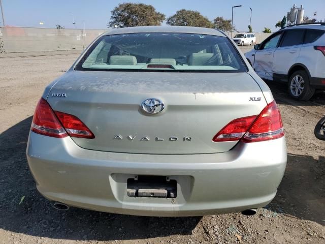 2005 Toyota Avalon XL