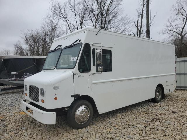 2014 Freightliner Chassis M Line WALK-IN Van