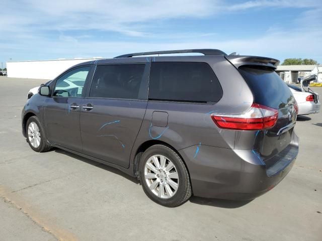 2017 Toyota Sienna XLE