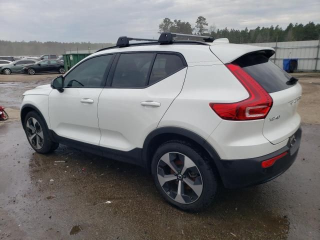 2023 Volvo XC40 Plus