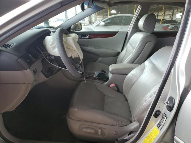 2004 Lexus ES 330