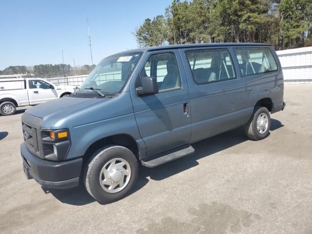 2013 Ford Econoline E350 Super Duty Wagon