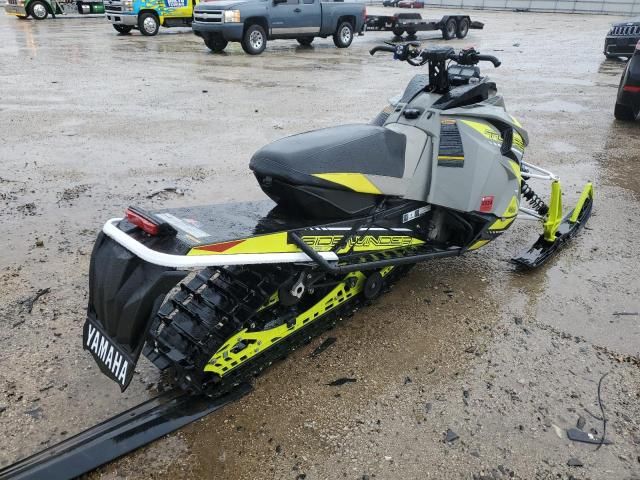 2018 Yamaha Sidewinder