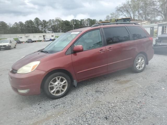 2004 Toyota Sienna XLE