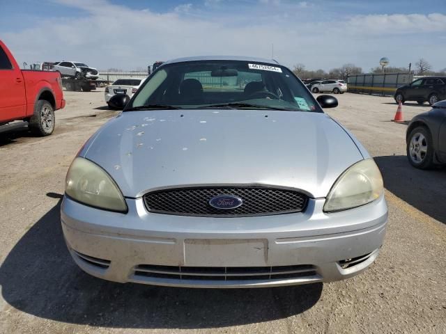 2005 Ford Taurus SE