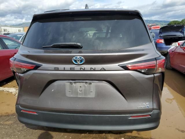 2021 Toyota Sienna LE