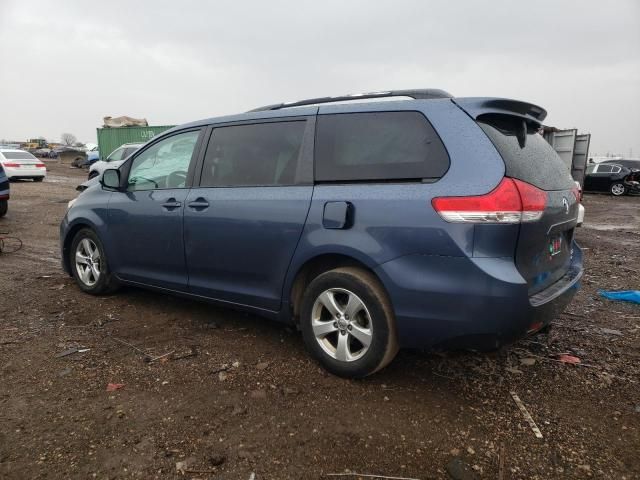 2013 Toyota Sienna LE