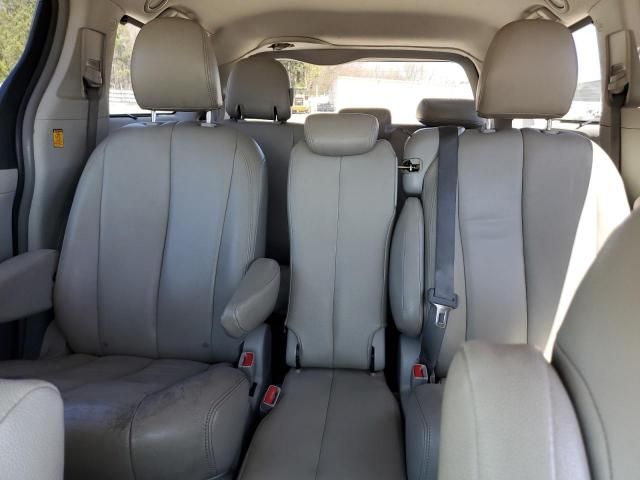 2012 Toyota Sienna LE