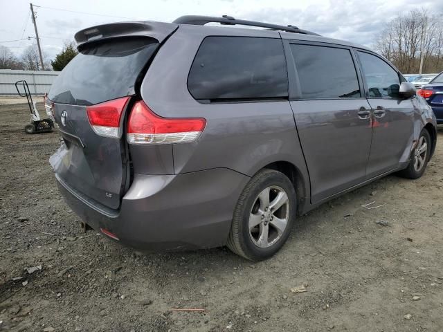 2011 Toyota Sienna LE