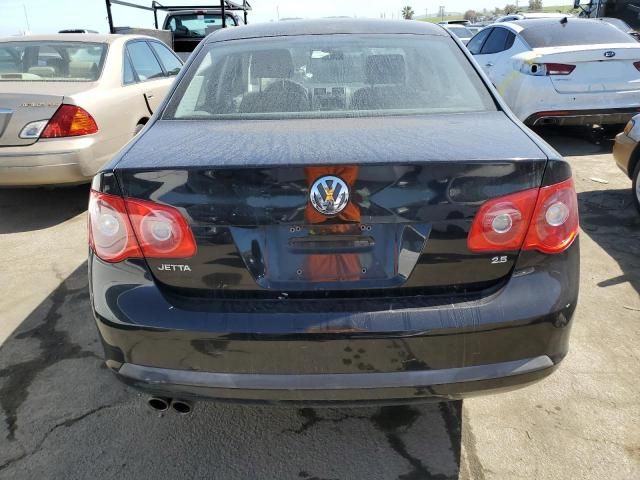 2005 Volkswagen New Jetta 2.5L Option Package 1