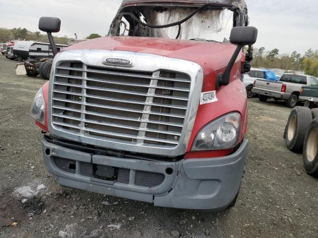 2015 Freightliner Cascadia 125