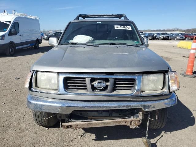 2000 Nissan Frontier Crew Cab XE