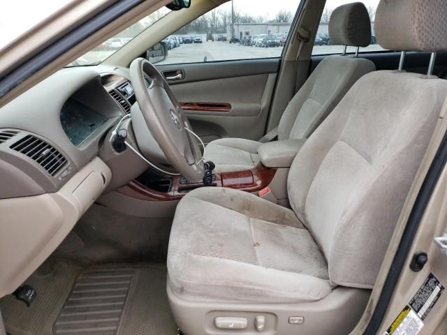 2004 Toyota Camry LE