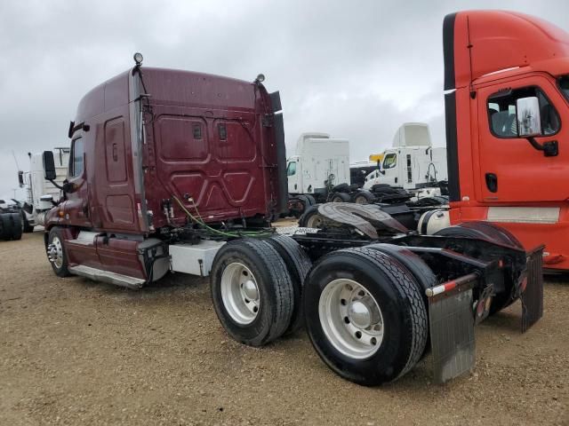 2011 Freightliner Cascadia 125