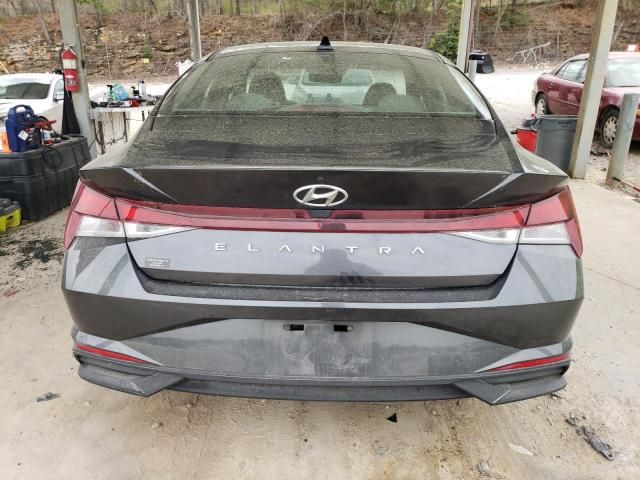 2021 Hyundai Elantra SE