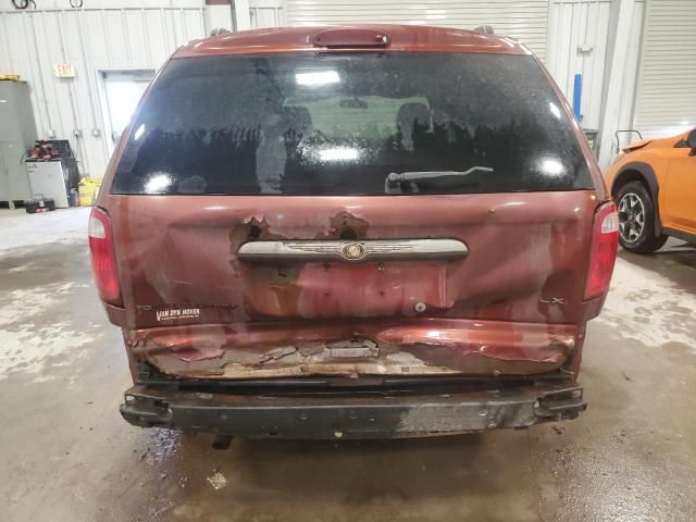 2007 Chrysler Town & Country LX