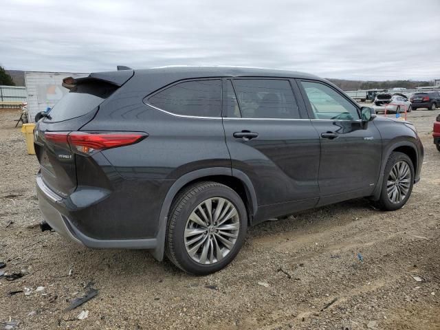 2021 Toyota Highlander Hybrid Platinum