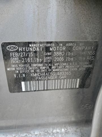 2016 Hyundai Elantra SE