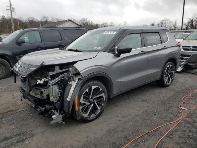 2022 Mitsubishi Outlander SE