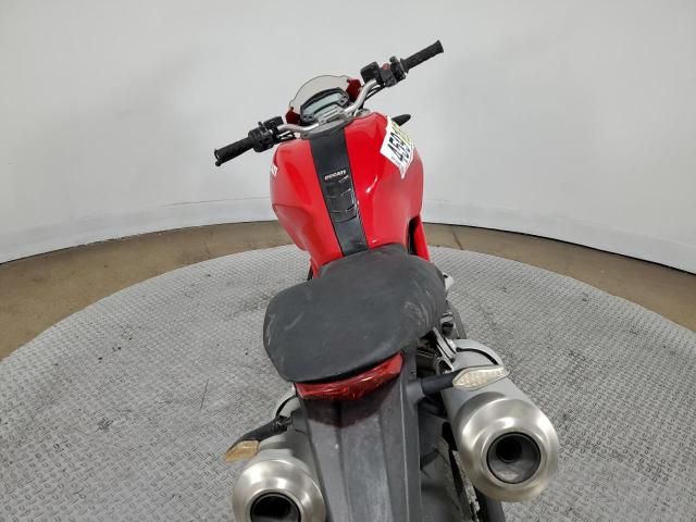 2009 Ducati Monster 696