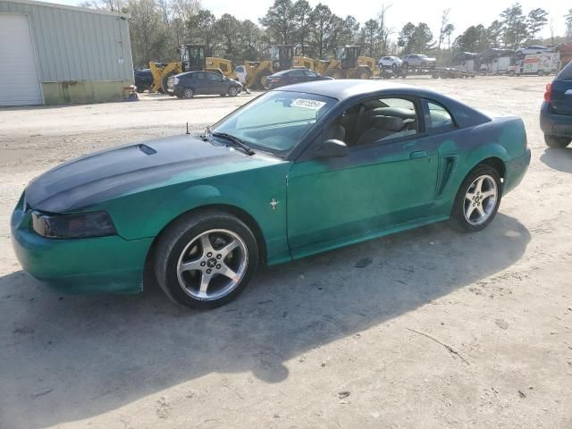 2000 Ford Mustang