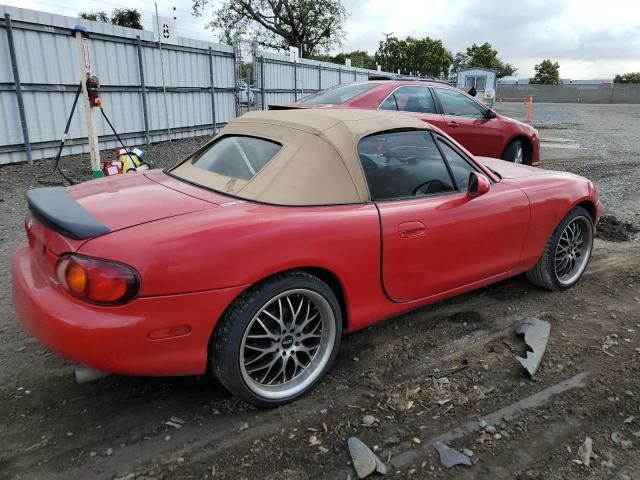 2000 Mazda MX-5 Miata Base