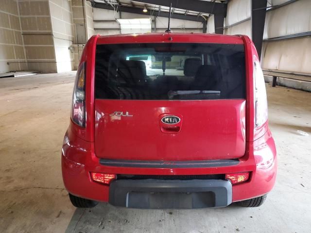 2011 KIA Soul +