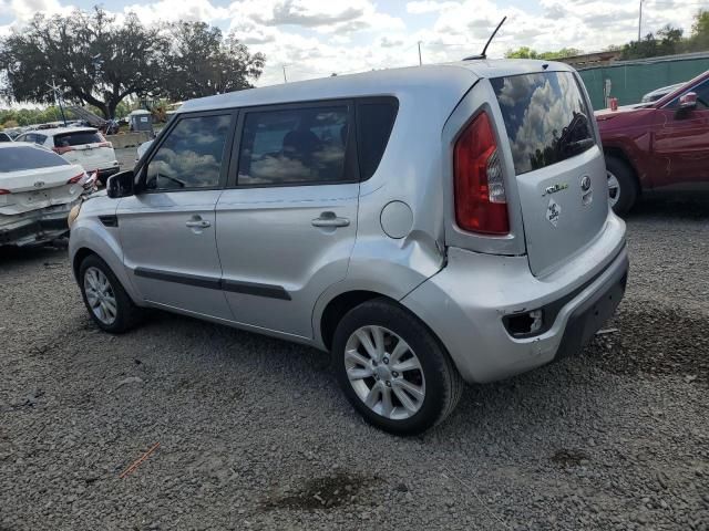 2013 KIA Soul +