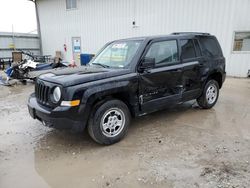 Vehiculos salvage en venta de Copart Des Moines, IA: 2016 Jeep Patriot Sport