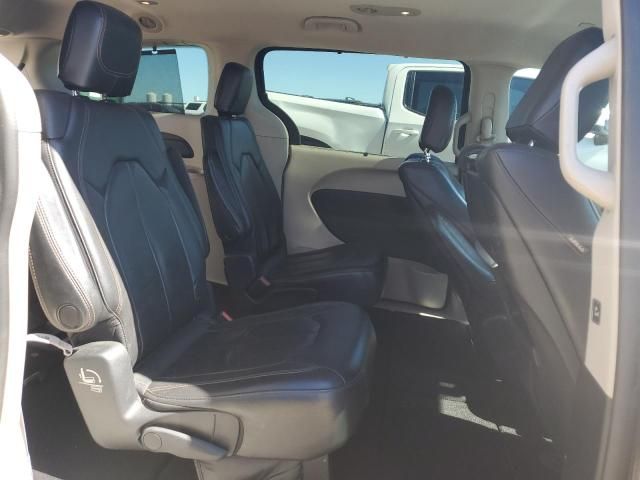 2017 Chrysler Pacifica Touring L Plus