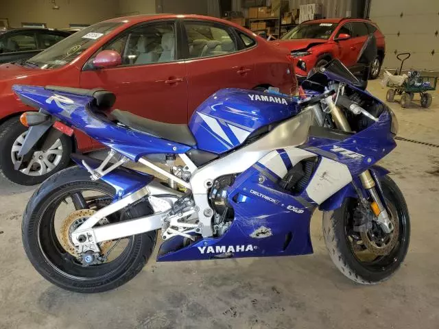 2001 Yamaha YZFR1