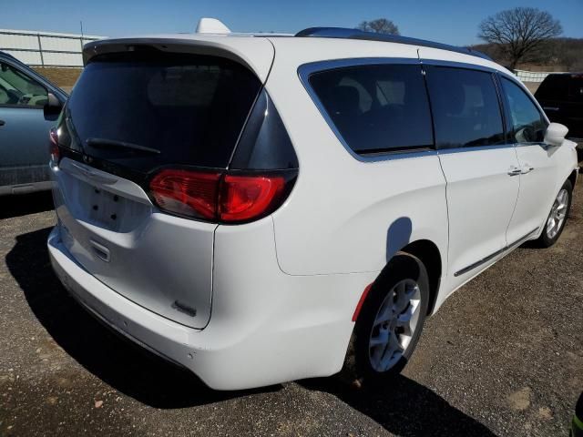 2017 Chrysler Pacifica Touring L Plus