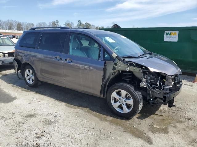 2011 Toyota Sienna LE