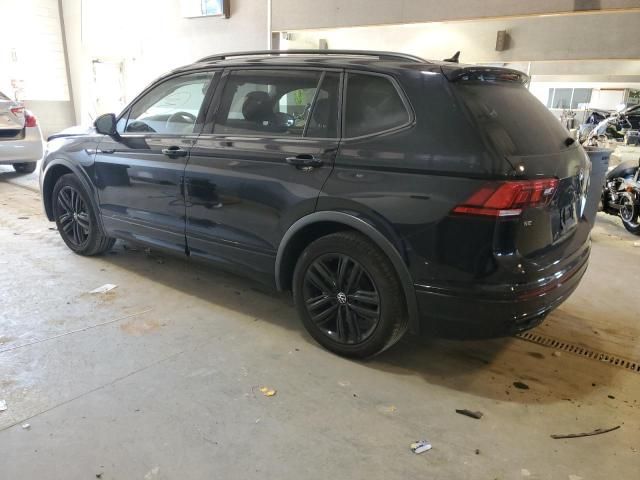 2022 Volkswagen Tiguan SE R-LINE Black