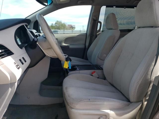 2012 Toyota Sienna LE