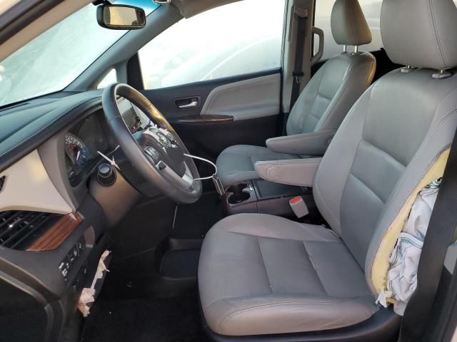 2015 Toyota Sienna XLE