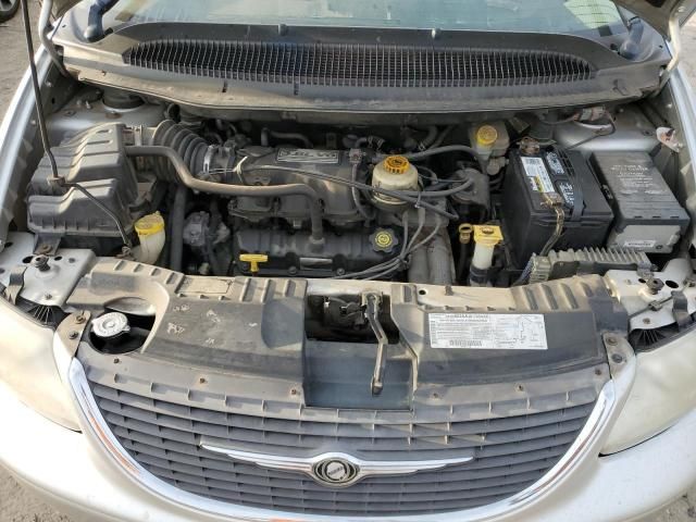 2002 Chrysler Town & Country LXI